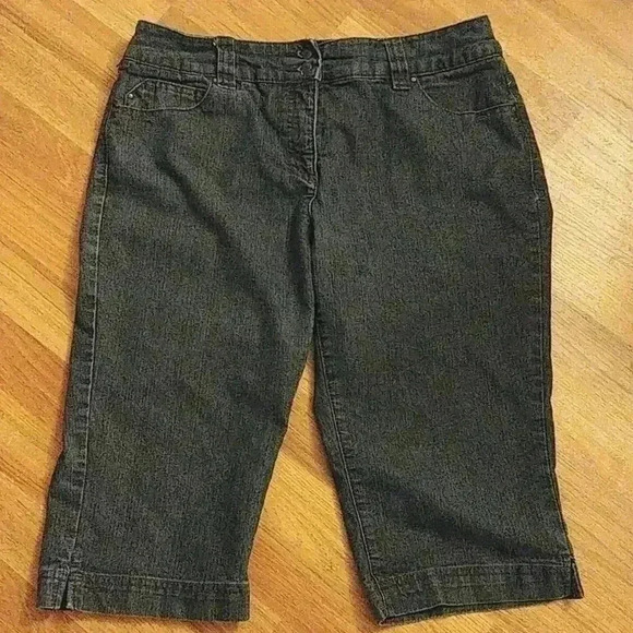 Jean Capris - Picture 1 of 7